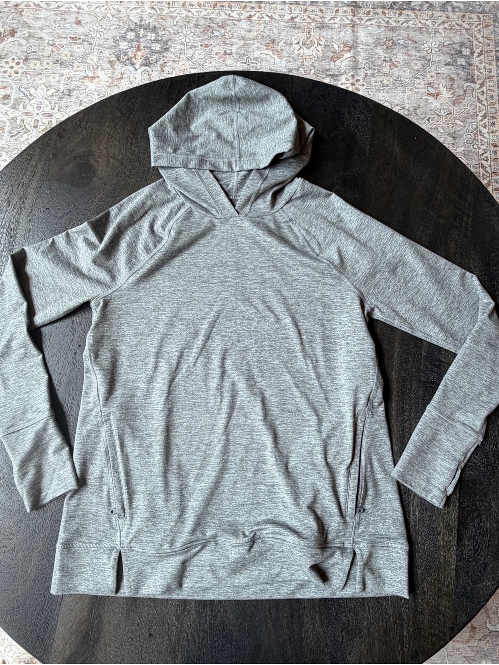 Women’s Gray Hooded Long-Sleeve Shirt